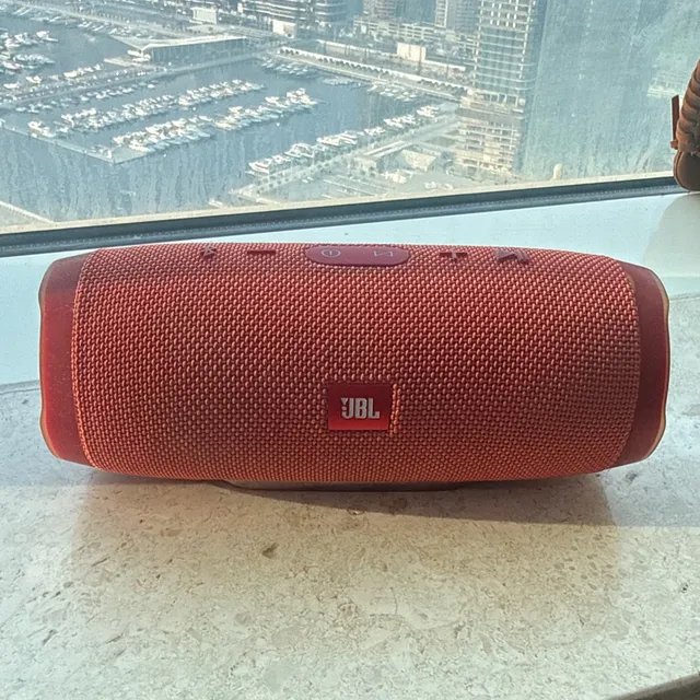 JBL charger speaker